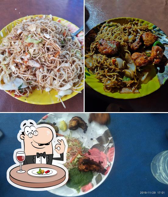 Food at Arna Food Court