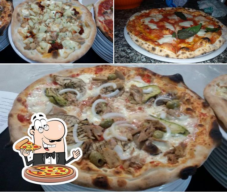 Prova una pizza a Il Delfino di RR