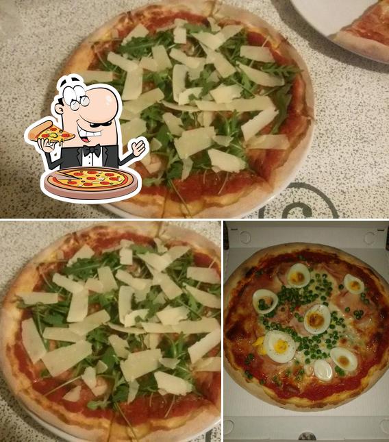 Prova una pizza a Pizzeria La Capricciosa Di Morello Domenico