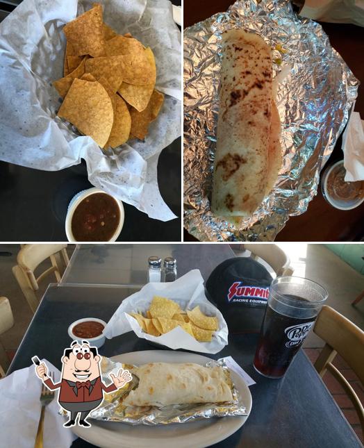 El Burrito, 1106 N Big Spring St in Midland Restaurant menu and reviews