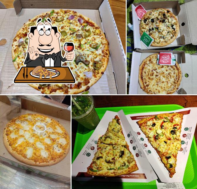 Try out pizza at La Pino'z Pizza Amreli