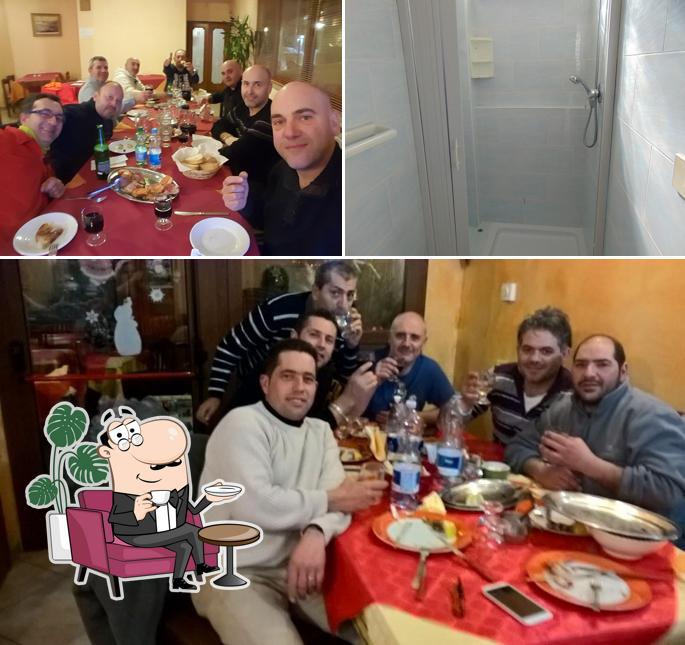Siediti a un tavolo di Ristorante B&B Camping da Rondinella