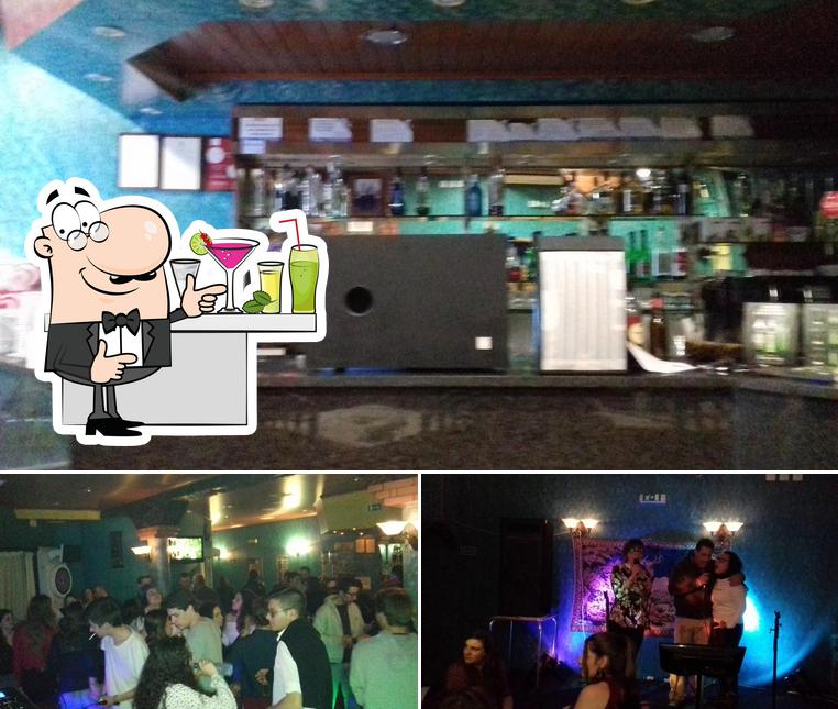 Las fotos de barra de bar y interior en Restaurante a Caçarola Twins