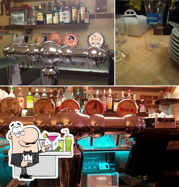 La photo de la comptoir de bar et boisson de Pizzeria Il Fornaccio’s