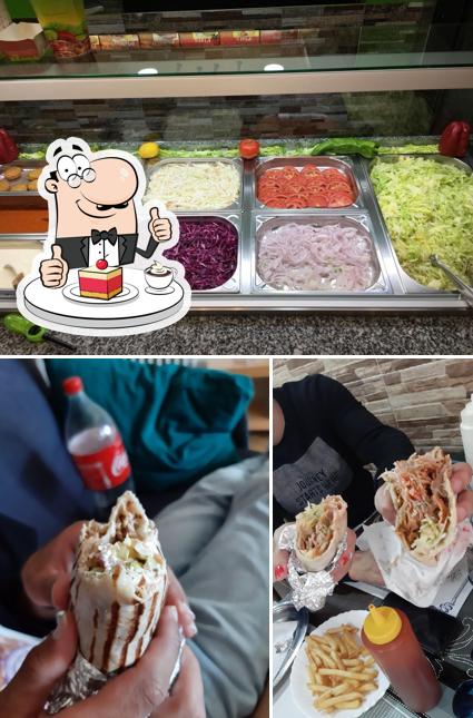 Super Rico Doner Kebab Pizzeria sirve distintos dulces