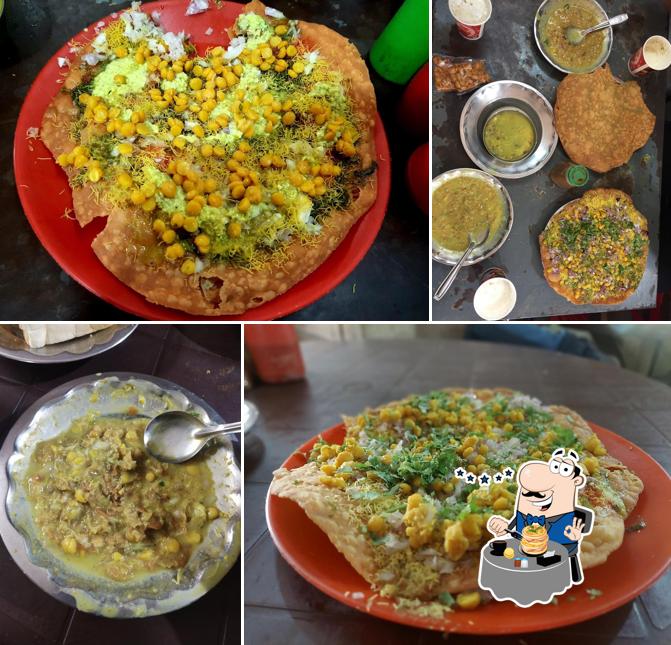 Food at Maa Ashapura Daal Pakwan