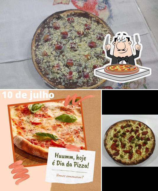 Escolha pizza no Tuca's Pizzaria
