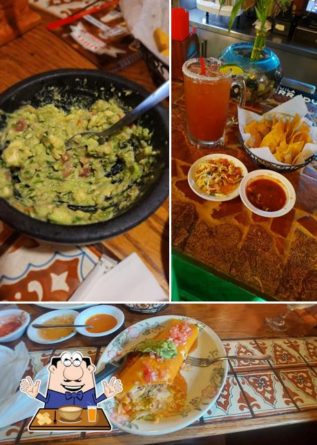 Food at Azteca