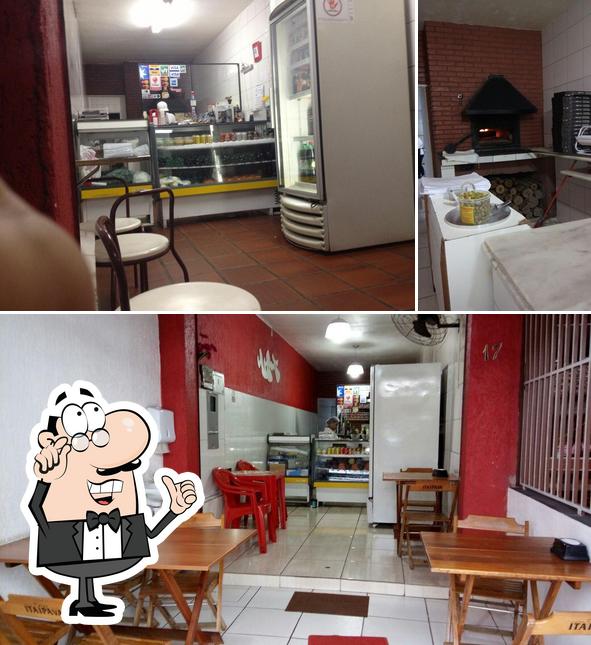 O interior do Fabene Pizzaria