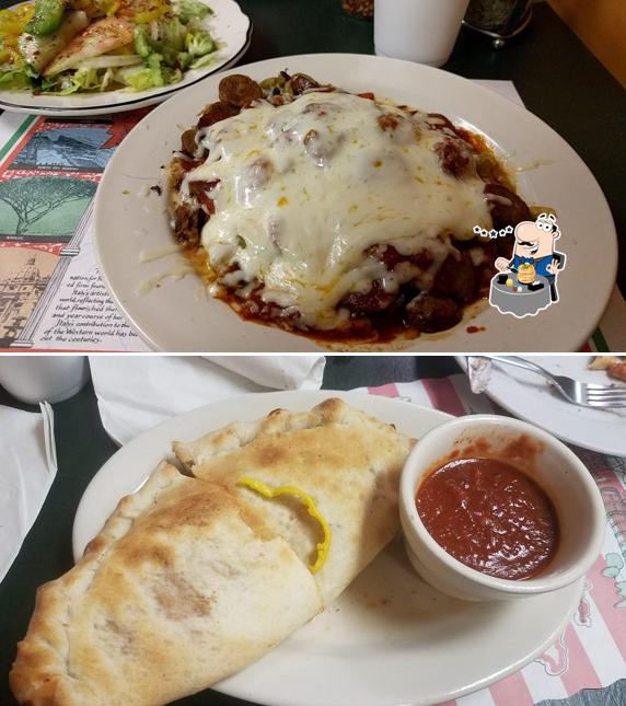 Food at Venezia's Italian Restaurant & Pizzeria