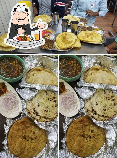 Meals at Sardar Ji Ke Mashoor Chole Bhature