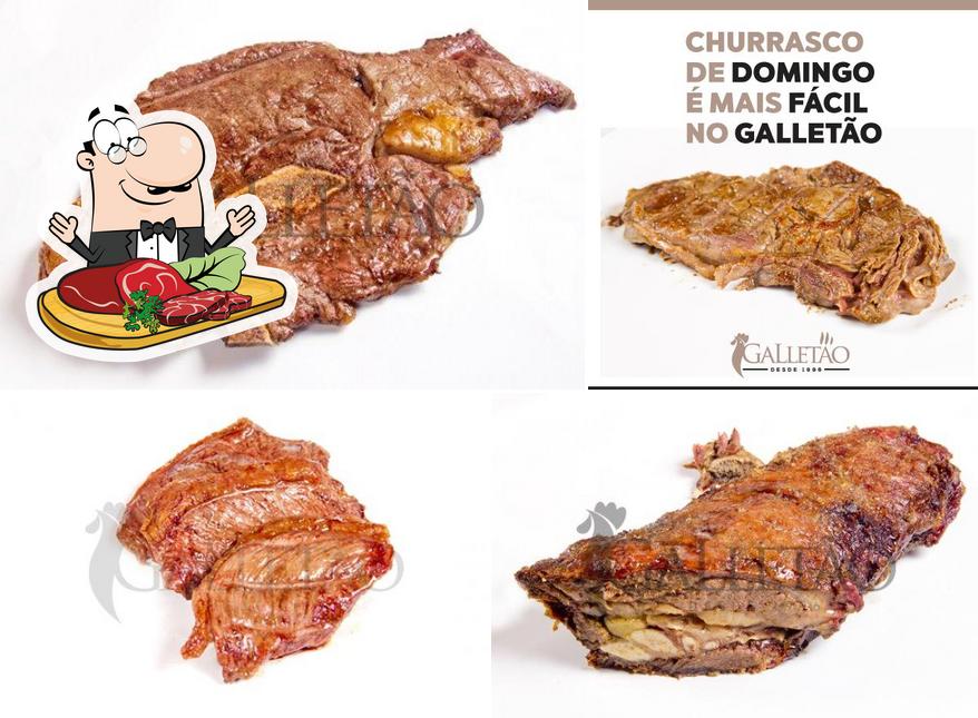 Peça refeições de carne no Galletão Farofeiro