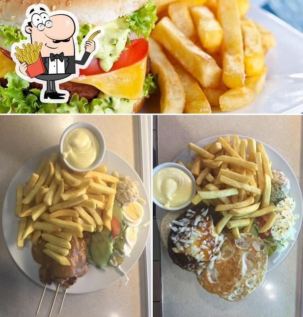 Taste French fries at Cafetaria Family