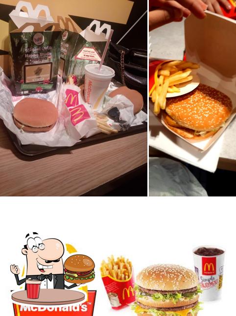 Commandez un hamburger à McDonald's Shoubra Branch