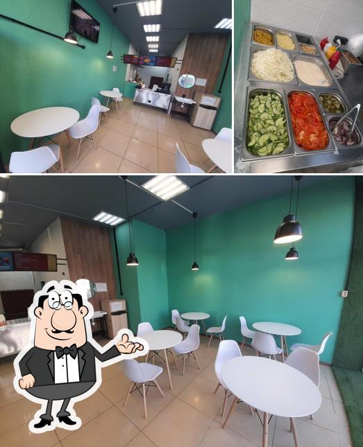 Parmi les différentes choses de la intérieur et la nourriture, une personne peut trouver sur Bobo Döner