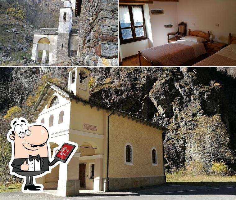 Tra le diverse cose da Bar Monte Capio si possono trovare la esterno e interni
