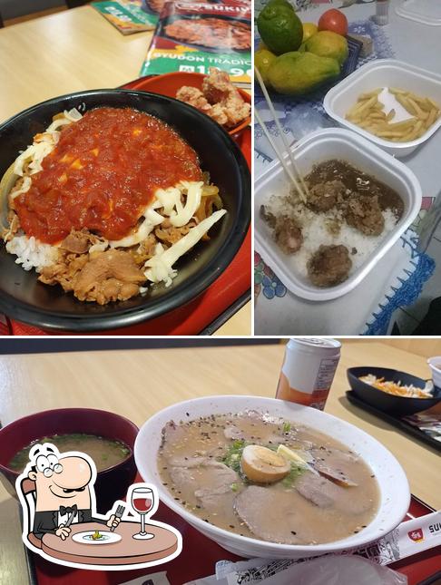 Platos en Sukiya Tokio Bowls & Noodles