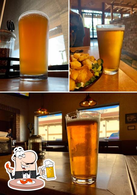 Toppers Pizza, 1416 N Moorpark Rd in Thousand Oaks Restaurant menu