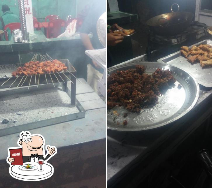 Food at SHAHE ALAM CHICKEN SHOP