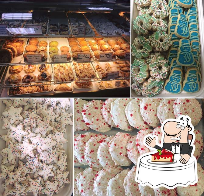 Emilio's Bakery, 35 Quaker Ln in West Warwick Restaurant menu and reviews