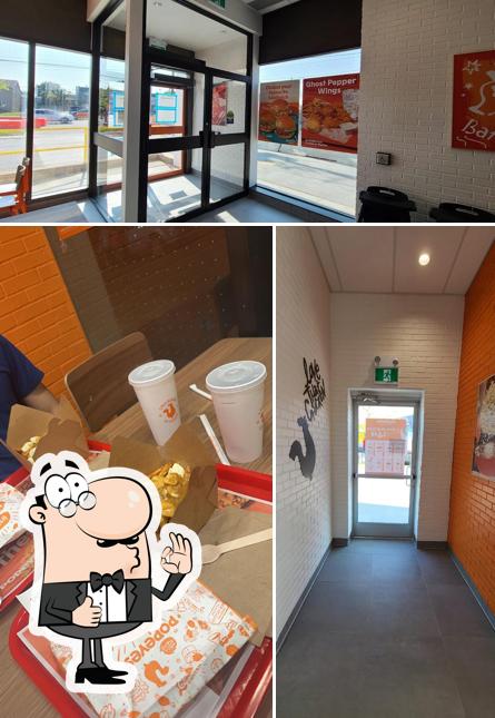 Regarder cette image de Popeyes Louisiana Kitchen