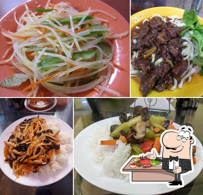 Try out seafood at Shenyang