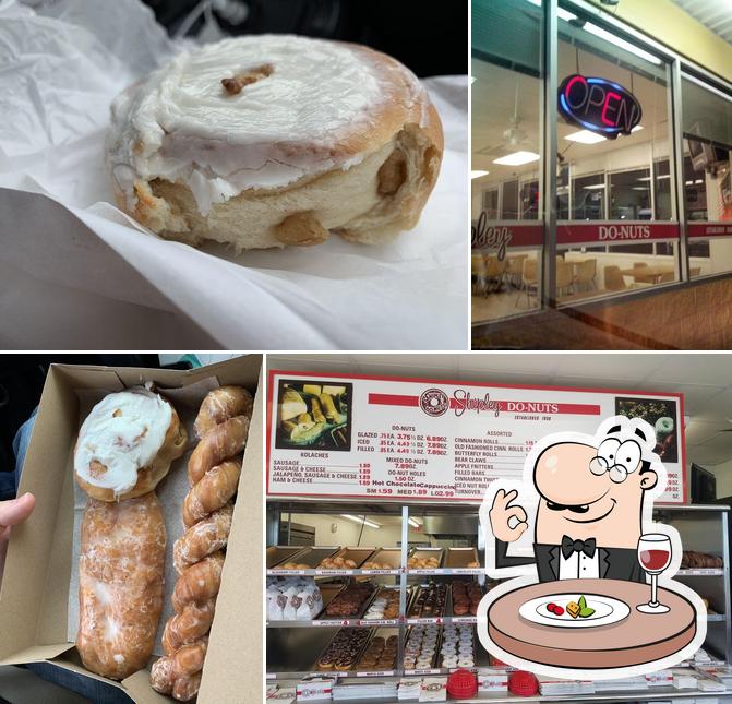 Shipley DoNuts, 210 TX332 in Lake Jackson Restaurant menu and reviews