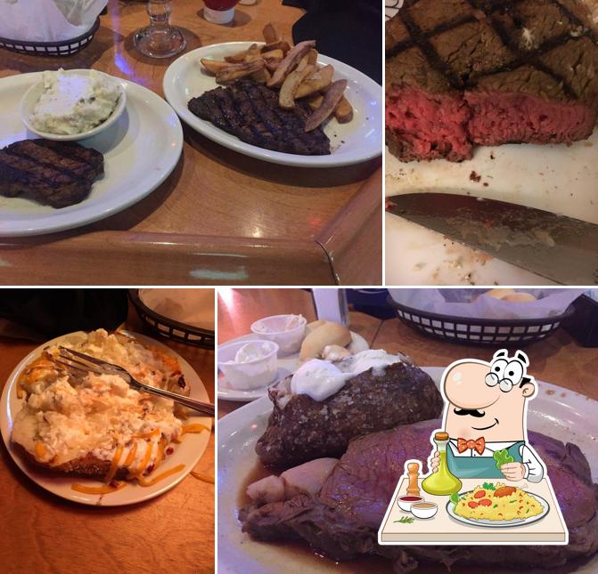 Food at Texas Roadhouse