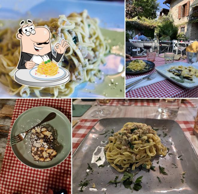 Spaghetti alla carbonara al La Cantina del Vicolo