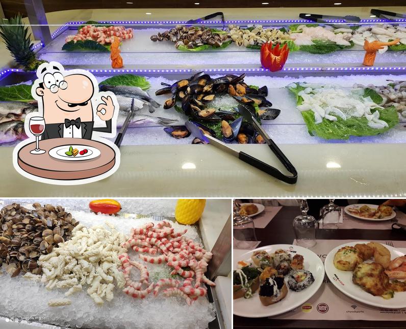 Meals at Asia Wok - Restaurante Buffet