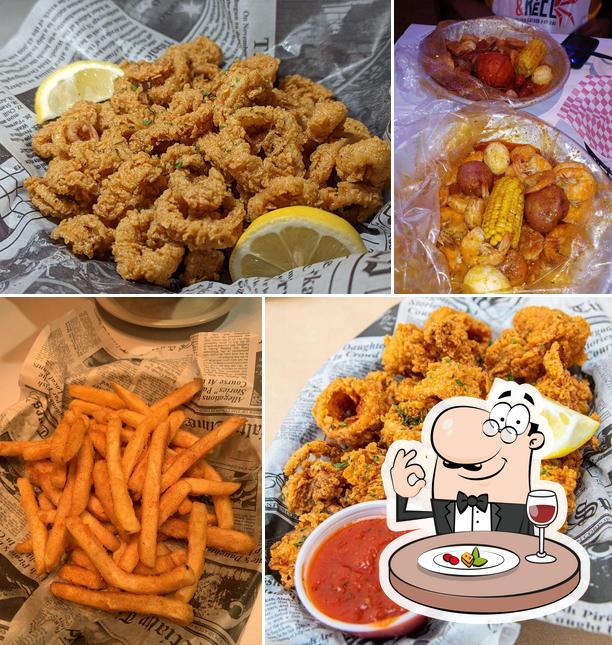 HOOK & REEL CAJUN SEAFOOD & BAR, Pembroke Pines - 7841 Pines Blvd