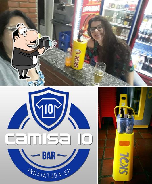 Look at this picture of Bar Camisa 10