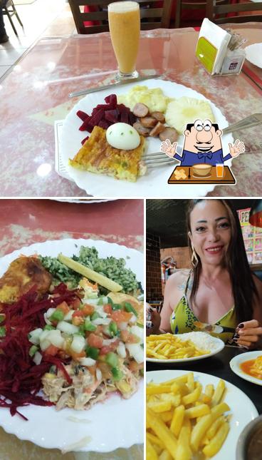 A imagem da comida e bebida a Restaurante Castelograma