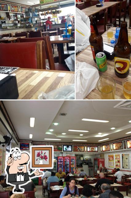 O interior do Esquinão Do Brás