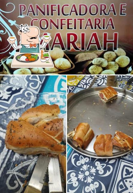 Comida em Panificadora e Confeitaria Mariah