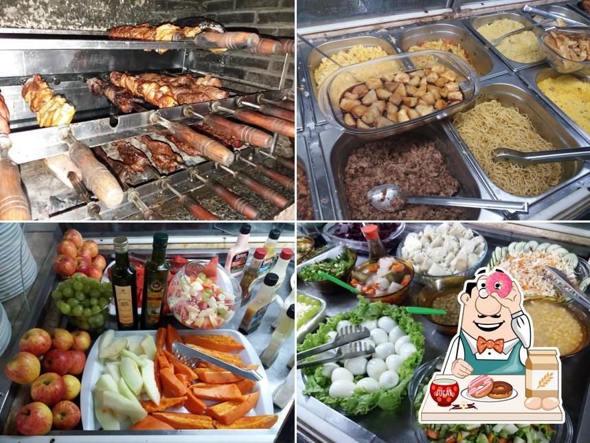 Churrascaria TRADIÇÃO GAÚCHA provê uma escolha de pratos doces