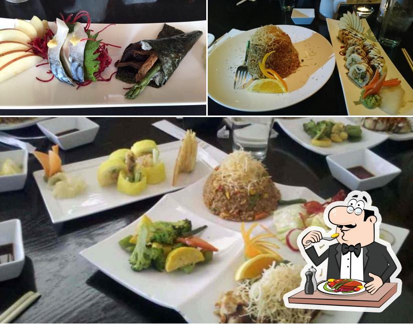 Food at Makisu Sushi Lounge & Grill