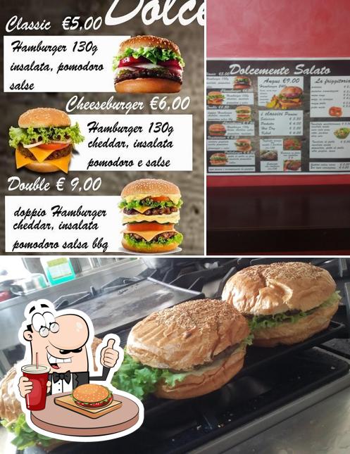 Order a burger at Bar paninoteca DolcementeSalato