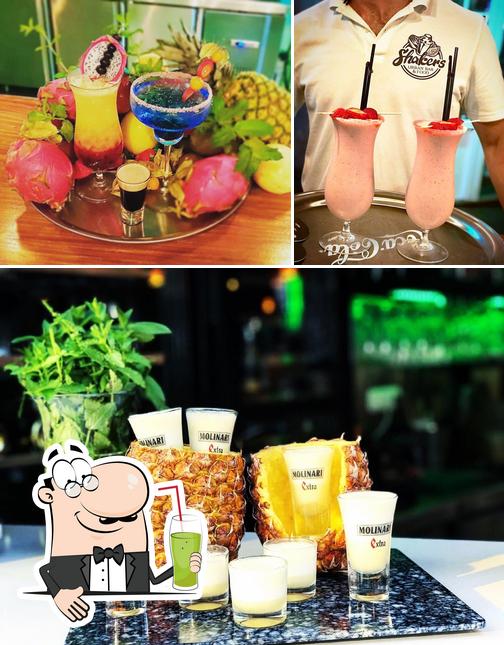 Shakers Urban Bar & Food, Marbella Carta del restaurante y opiniones