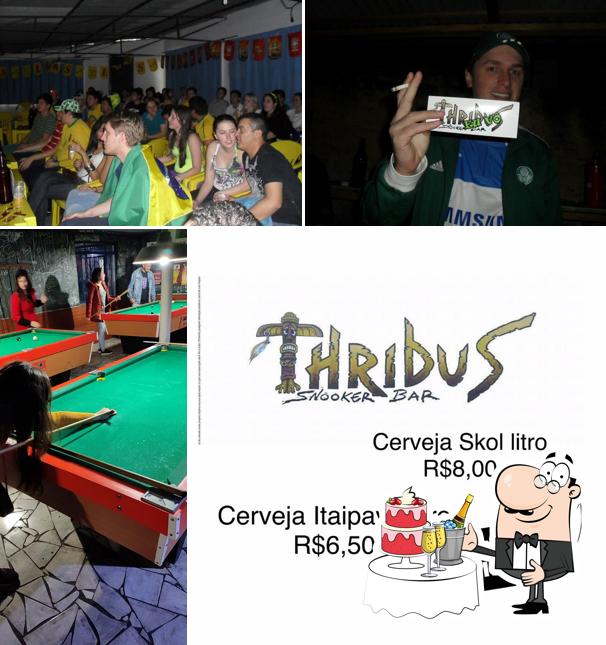 O Tribus Snooker Bar provê um espaço para hospedar um banquete de casamento