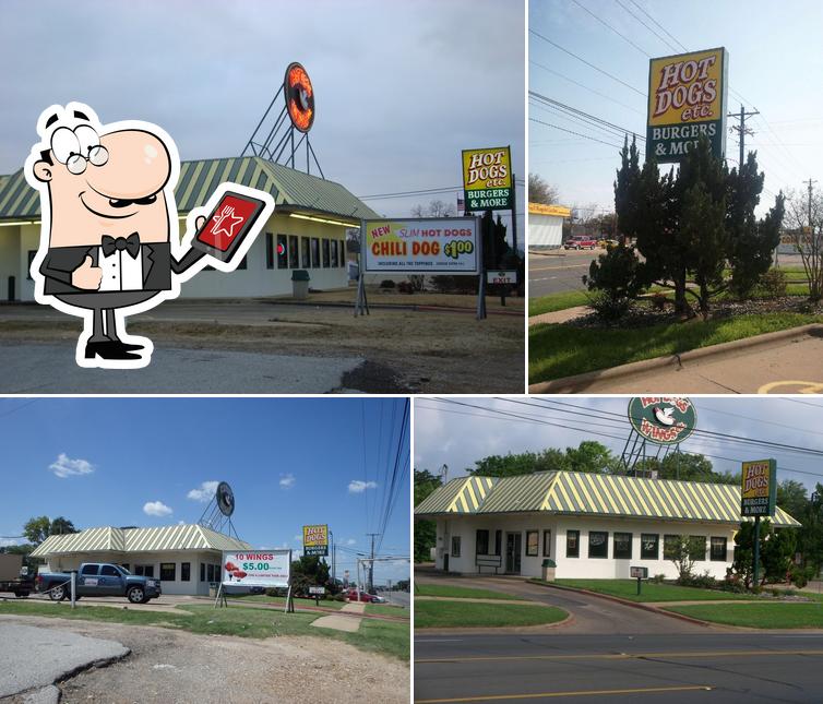 Hot Dogs and Wings Etc in Bryan Restaurant menu and reviews