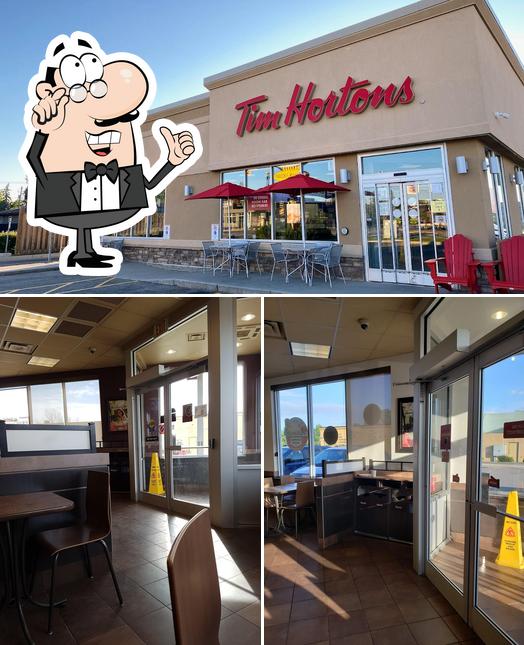 L'intérieur de Tim Hortons