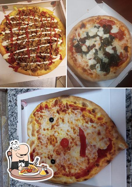 Choisissez des pizzas à Ristorante Pizzeria La Favola 3