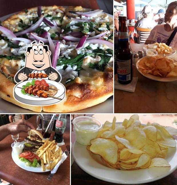 Yoyo Mo's Pizza & Sports pub & bar, Bucerías Restaurant reviews