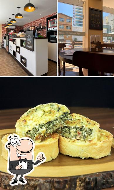 Dê uma olhada a imagem apresentando interior e comida no Cafeteria Cheirin Bão - Empório Mineiro