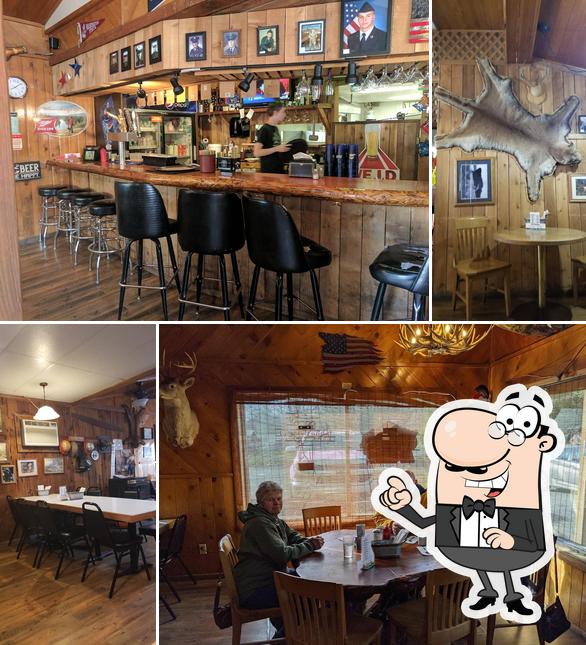 Cougar Bar & Grill, Cougar Carta del restaurante y opiniones
