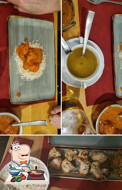 Curry de pollo en AURA MASALA