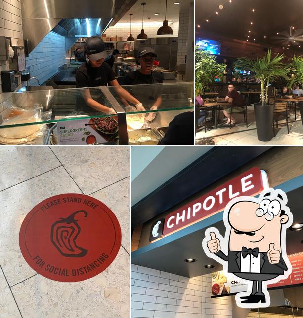 Chipotle, 19501 Biscayne Blvd Aventura, FL 33180 United States in Aventura