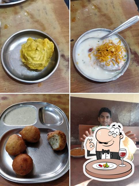 Food at Hotel New Annapoorna
