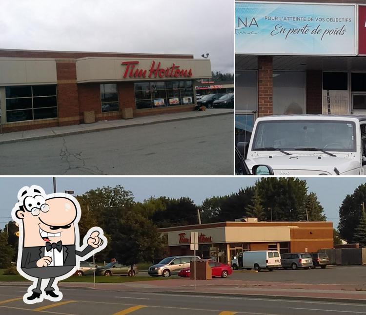 L'extérieur de Tim Hortons